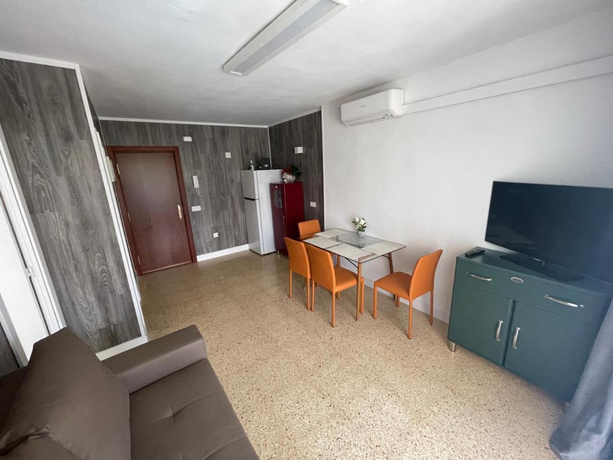Estrella Home Салоу Экстерьер фото